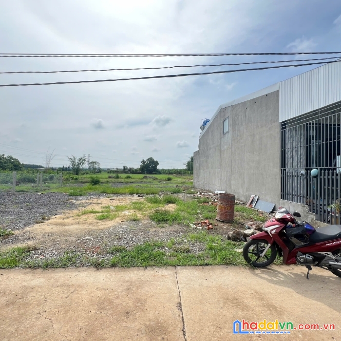 Bán lỗ lô đất full thổ cư 100% giá rẻ vì có việc cần tiền gấp