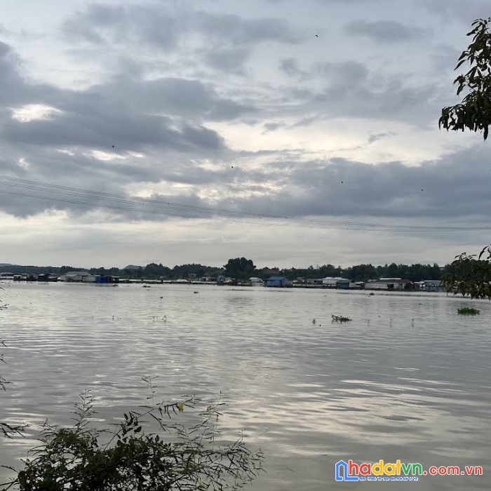 410tr có ngay 1 sào đất đẹp và tiềm năng tại định quán