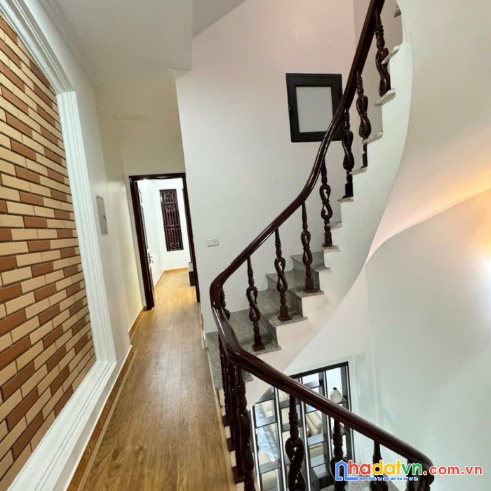 Bán nhà phố mai động, hoàng mai 43m, 4 tầng. giá: 8.5 tỷ. lh: 0937158386