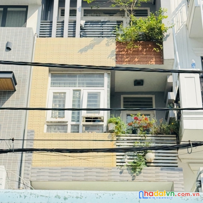 Nhà 4 tầng mt đường số khu tân quy, đang cho thuê 25tr/ tháng. giá 10.2 tỷ