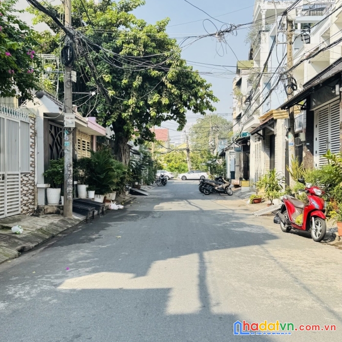 Nhà 4 tầng mt đường số khu tân quy, đang cho thuê 25tr/ tháng. giá 10.2 tỷ