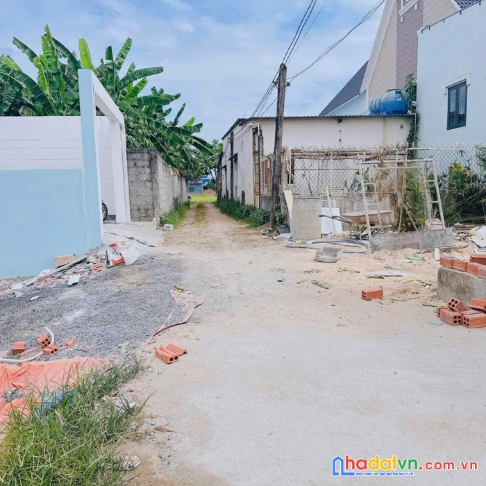 Bán nhà cấp 4 mới đẹp ngay đường 823d đức hòa đông