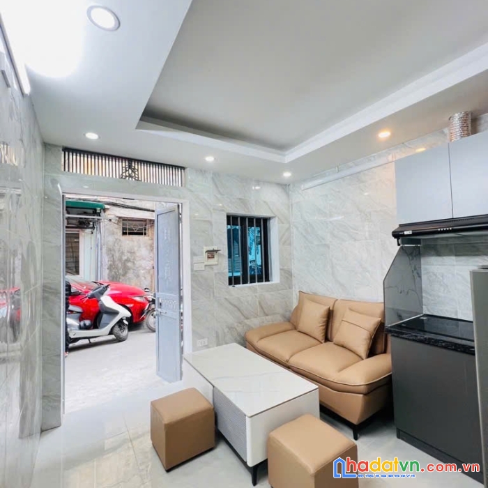 Bán căn hộ tập thể tầng 1 ở phố hoàng đạo thành, thanh xuân