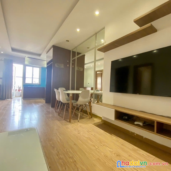 Chính chủ gửi bán căn hộ 2 ngủ full nội thất, hướng đông nam giá rẻ nhất kdt thanh hà cienco 5