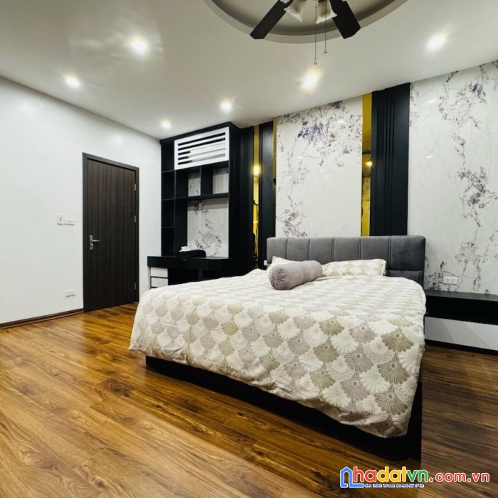 Bán nhà phố nguyễn cao, hai bà trưng 38m, 5 tầng. giá: 12.3 tỷ