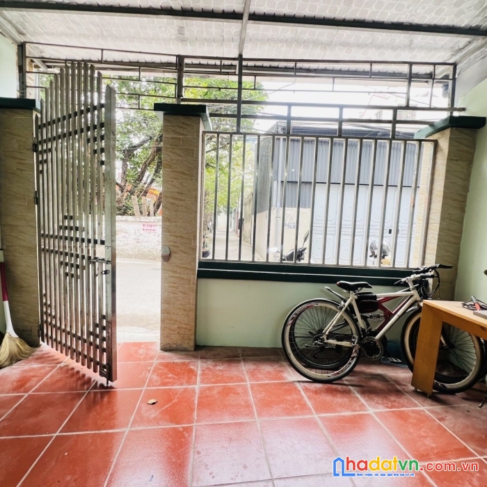Bán nhà phố thạch bàn, long biên 69m, 3 tầng