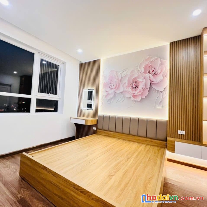 Bán nhà phố hoàng mai, hoàng văn thụ 40m, 4 tầng. giá: 8.7 tỷ. lh: 0937158386