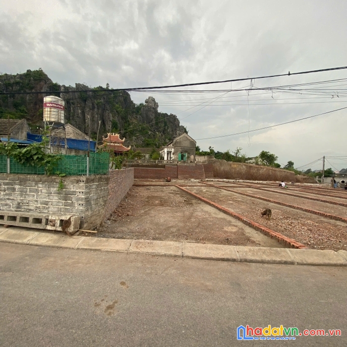 3 lô đất mặt đường liên xuân