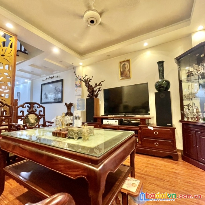 Hot – tây hồ - 6 tầng- ô tô- 40m- 9 tỷ