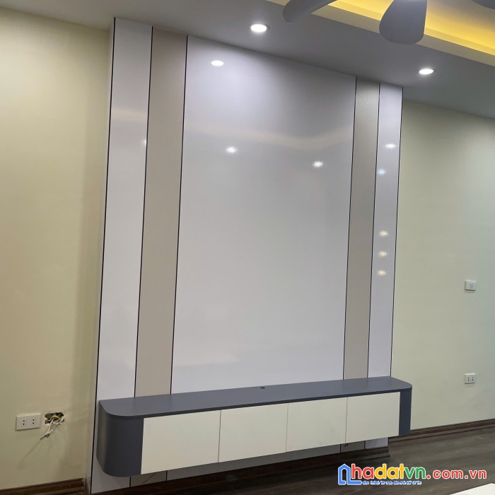 Bán gấp căn hộ 72m2 trong 6 tòa mới nhất kdt thanh hà