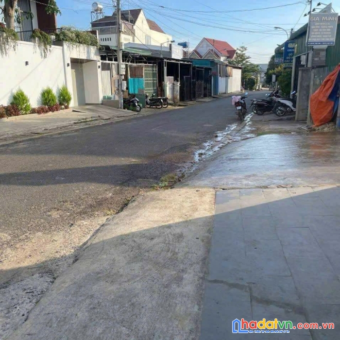 Bán đất mặt tiền chính phạm hùng, ngay trung tâm liên nghĩa, đức trọng