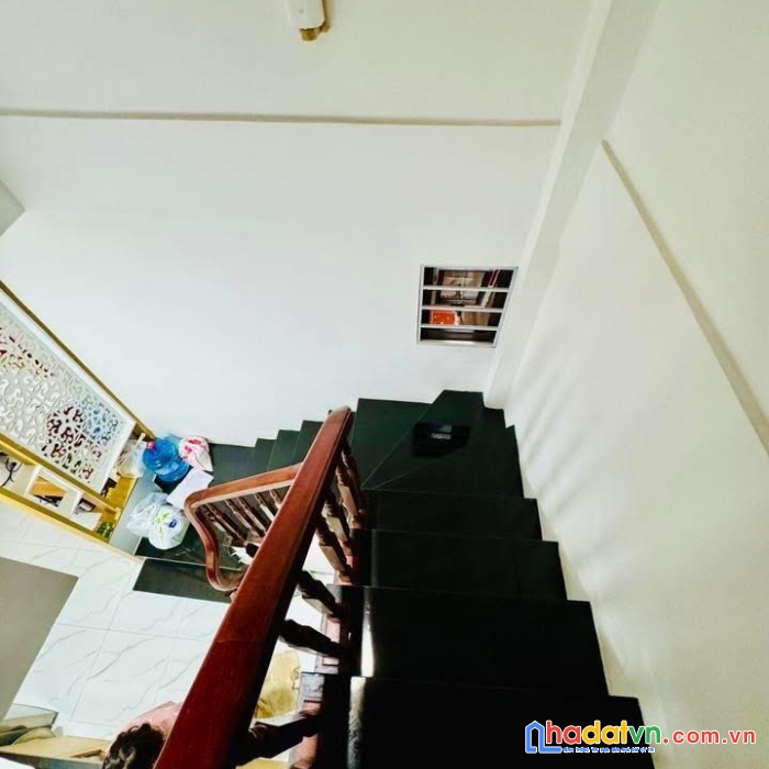 Bán nhà phố minh khai, hai bà trưng 30m, 5 tầng. giá: 7.2 tỷ. lh: 0937158386
