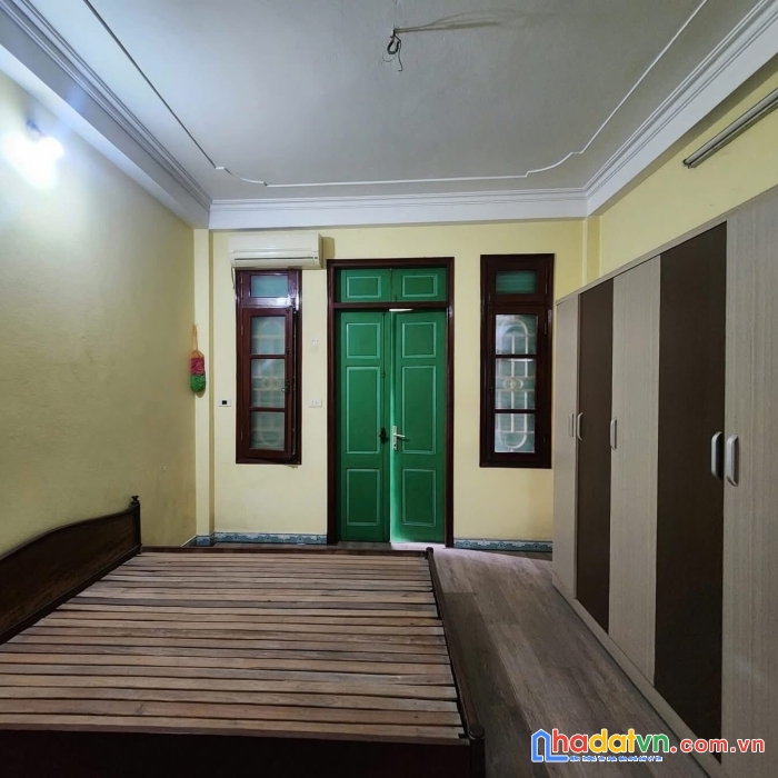 Bán nhà phố vọng, hai bà trưng 30m, 5 tầng. giá: 8.98 tỷ. lh: 0937158386