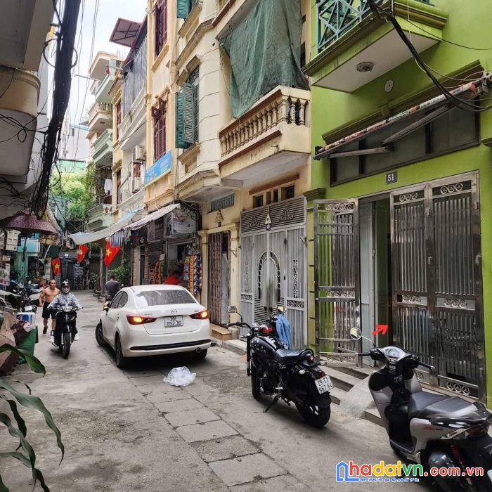 Bán nhà phố vọng, hai bà trưng 30m, 5 tầng. giá: 8.98 tỷ. lh: 0937158386