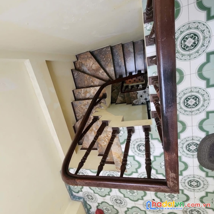 Bán nhà phố vọng, hai bà trưng 30m, 5 tầng. giá: 8.98 tỷ. lh: 0937158386