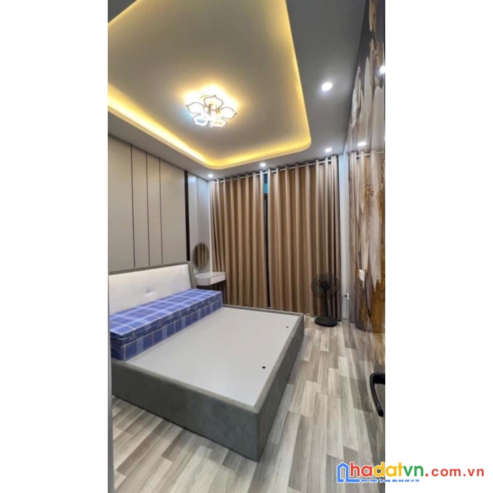 Bán nhà phố hoàng mai, hoàng văn thụ 42m, 4 tầng