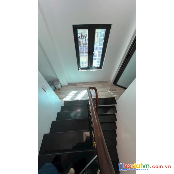 Bán nhà phố hoàng mai, hoàng văn thụ 42m, 4 tầng