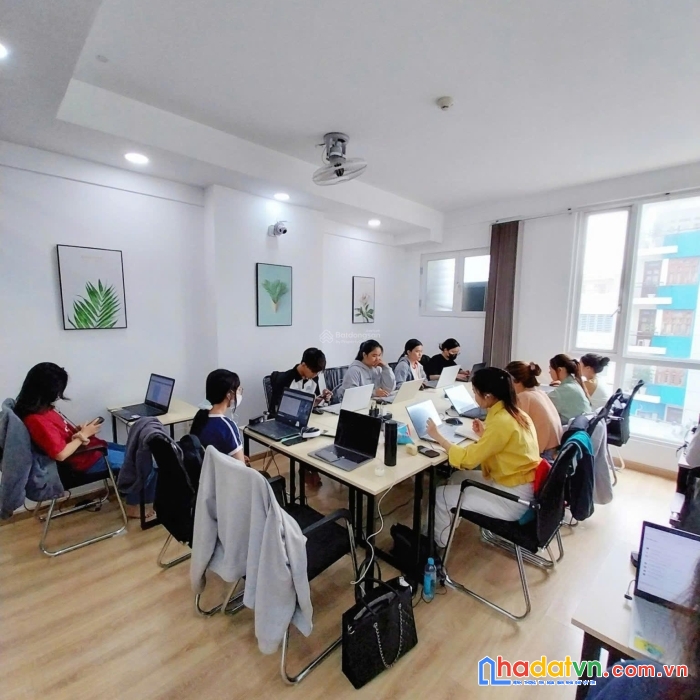 Chính chủ cho thuê officetel charmington la pointe 35m2, 1 phòng họp, 1 phòng làm việc, 10tr/tháng