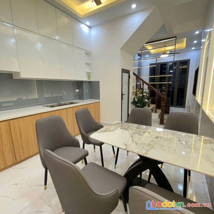 Bán nhà đào tấn, ba đình, 35m2 4 tầng 4 ngủ full nội thất chỉ 6.69 tỷ 