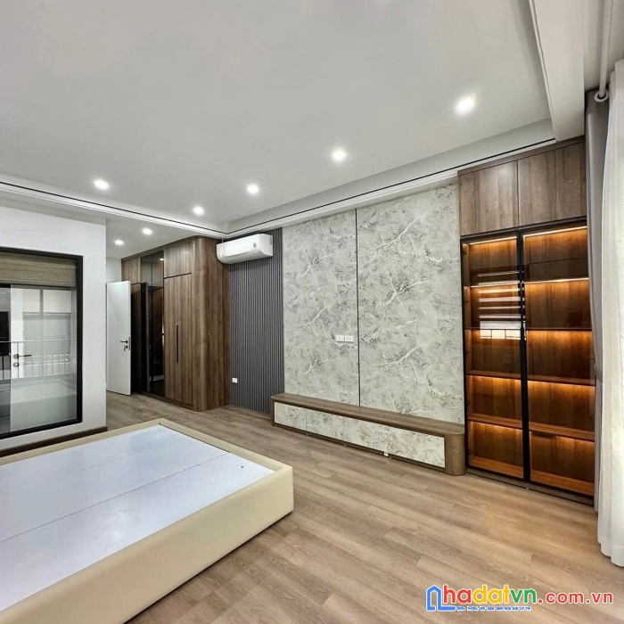 Bán nhà phố nguyễn đức cảnh, hoàng mai 44m, 5 tầng. giá: 8.9 tỷ. lh: 0937158386