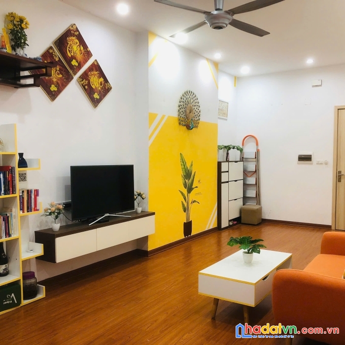 Chỉ 2,4 tỷ có ngay căn 2pn,2wc tầng 12 tòa d, khu 5 tòa mới nhất kdt thanh hà.