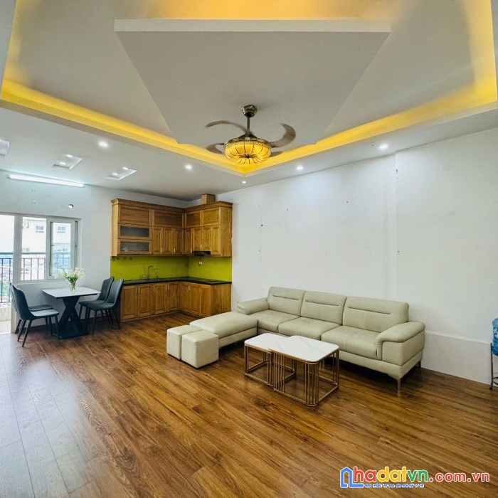 Chính chủ bán gấp căn hộ 77m² full nội thất – ban công đông nam 