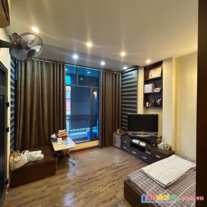 Bán nhà mặt phố tạ quang bửu, hai bà trưng 30m, 5 tầng, mt 4m. giá:16 tỷ. lh: 0937158386