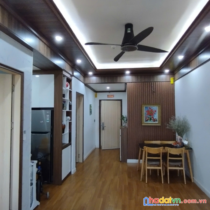 Bán gấp căn hộ ở tầng 6, 65m2, bc hướng nam- kdt thanh hà