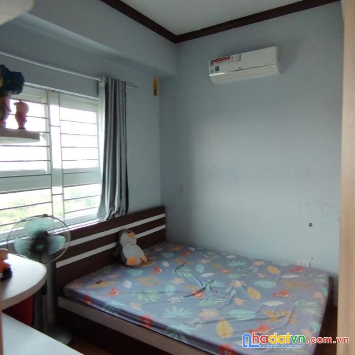 Bán gấp căn hộ ở tầng 6, 65m2, bc hướng nam- kdt thanh hà