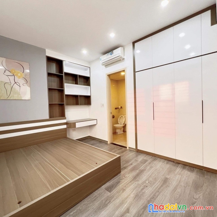 Cần bán căn chung cư góc 2 mặt thoáng, nhà mới làm lại nội thất tại kdt thanh hà cienco 5