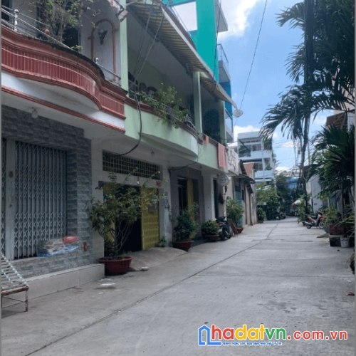 Bán nhà diện tích 116m2 ngang 6.5m dài 22m - bao giấy phép xây dựng
