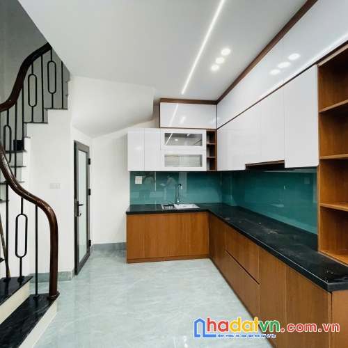 Bán nhà phố tạ quang bửu, hai bà trưng 30m, 4 tầng. giá: 9 tỷ