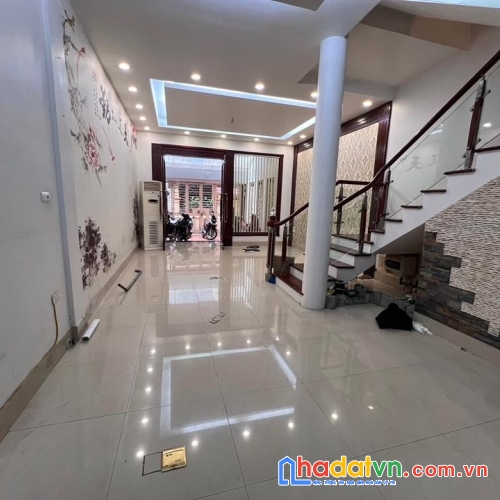 Bán nhà phố vọng, hai bà trưng 80m, 5 tầng