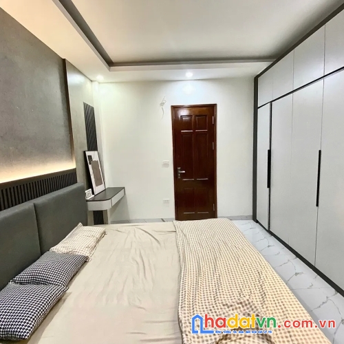 Nhà đẹp 5 tầng, diện tích 38m2 mặt tiền 4m, giá 6.15 tỷ đường ngọc hồi, tứ hiệp