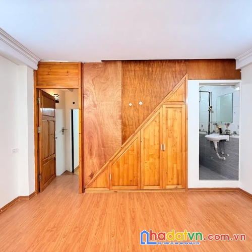 Bán nhà ngọc hồi, 34m2 xây 4 tầng, 3 ngủ, giá 4.95 tỷ ngay tt văn điển
