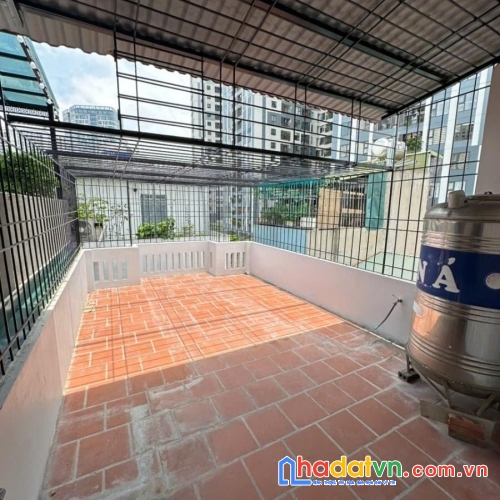 Bán nhà phố minh khai, hai bà trưng 40m, 5 tầng. giá: 6.85 tỷ. lh: 0937158386