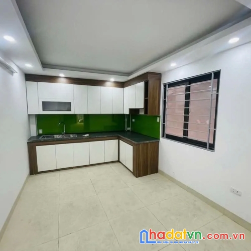 Bán gấp nhà 35m2, 4 tầng ngọc hồi, ngõ ô tô giá chỉ 5,65 tỷ