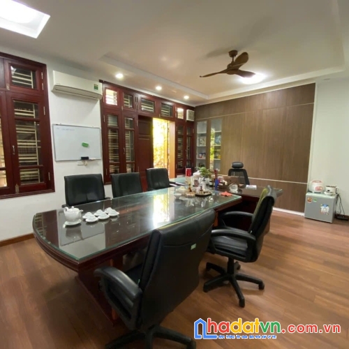 Bán nhà phố lê trọng tấn, thanh xuân 60m, 3 tầng, mt 4.5m. giá: 19 tỷ. lh: 0937158386