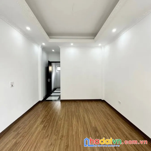 Bán nhà 5 tầng tựu liệt, 36m2, mặt tiền 4m10, vào ở ngay, chỉ 5.8 tỷ