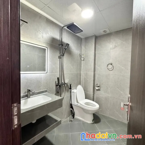 Bán nhà 5 tầng tựu liệt, 36m2, mặt tiền 4m10, vào ở ngay, chỉ 5.8 tỷ
