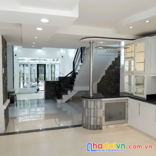 Bán nhà quận 7 đường số 38  khu an phú hưng, dt 4x18m, 3 lầu.