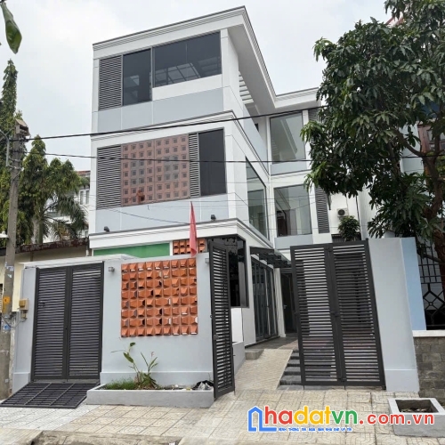 Cực hiếm bán gấp biệt thự 9x17,5m gần phú mỹ hưng, khu chế xuất tân thuận