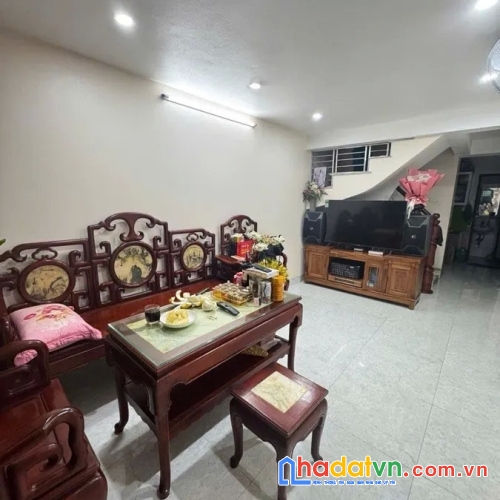 Bán nhà tựu liệt, 40m2 x 4 tầng, mặt tiền 4m, giá 4.5 tỷ