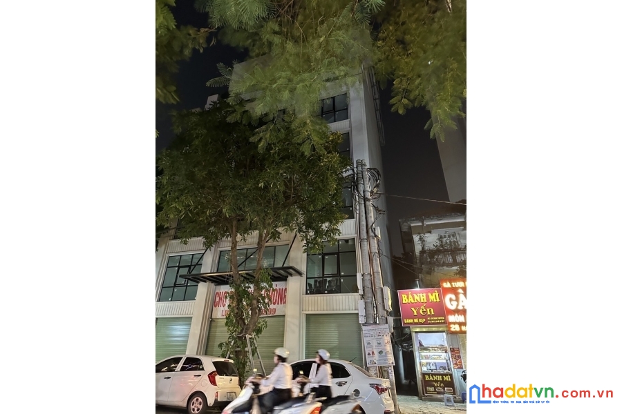 Bán mảnh đất phố hàn thuyên 275m mặt tiền 12m vỉa hè 5m 135 tỷ