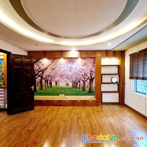 Bán nhà phố nguyên hồng, đống đa 50m, 6 tầng
