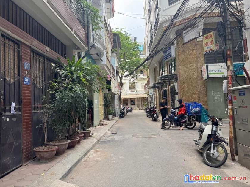 Bán nhà phố nguyễn hồng, đống đa 72m, 4 tầng, mt 5.6m