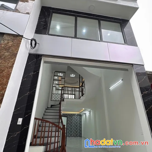 Bán nhà tứ hiệp 40m2 x 5 tầng, mặt tiền 4m, giá 7.2 tỷ