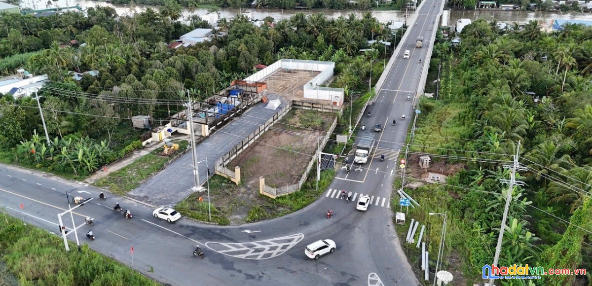    bán nền góc 2 mặt tiền đường nguyễn văn cừ  huyện phong điền - cần thơ