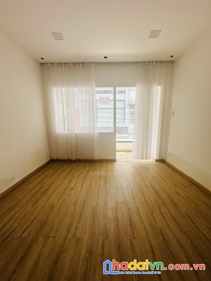 Nhà hẻm nhựa 8m sư vạn hạnh, phường 12, quận 10. giâ 20 tỷ