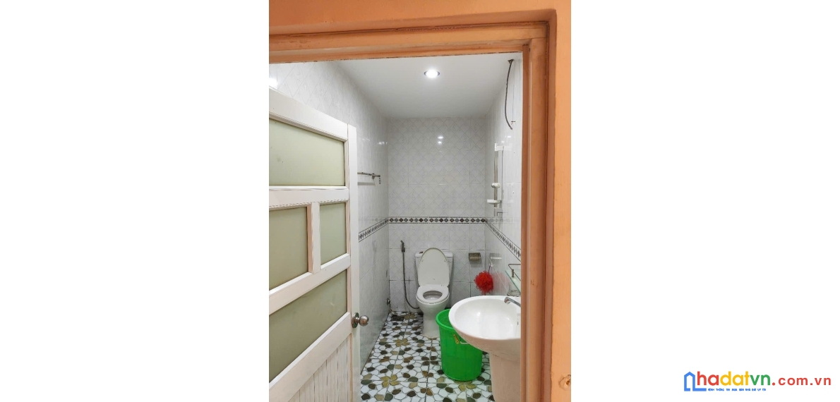 Cho thuê nhà đường số ngay lâm văn bền,quận 7 dt 4,1x23m